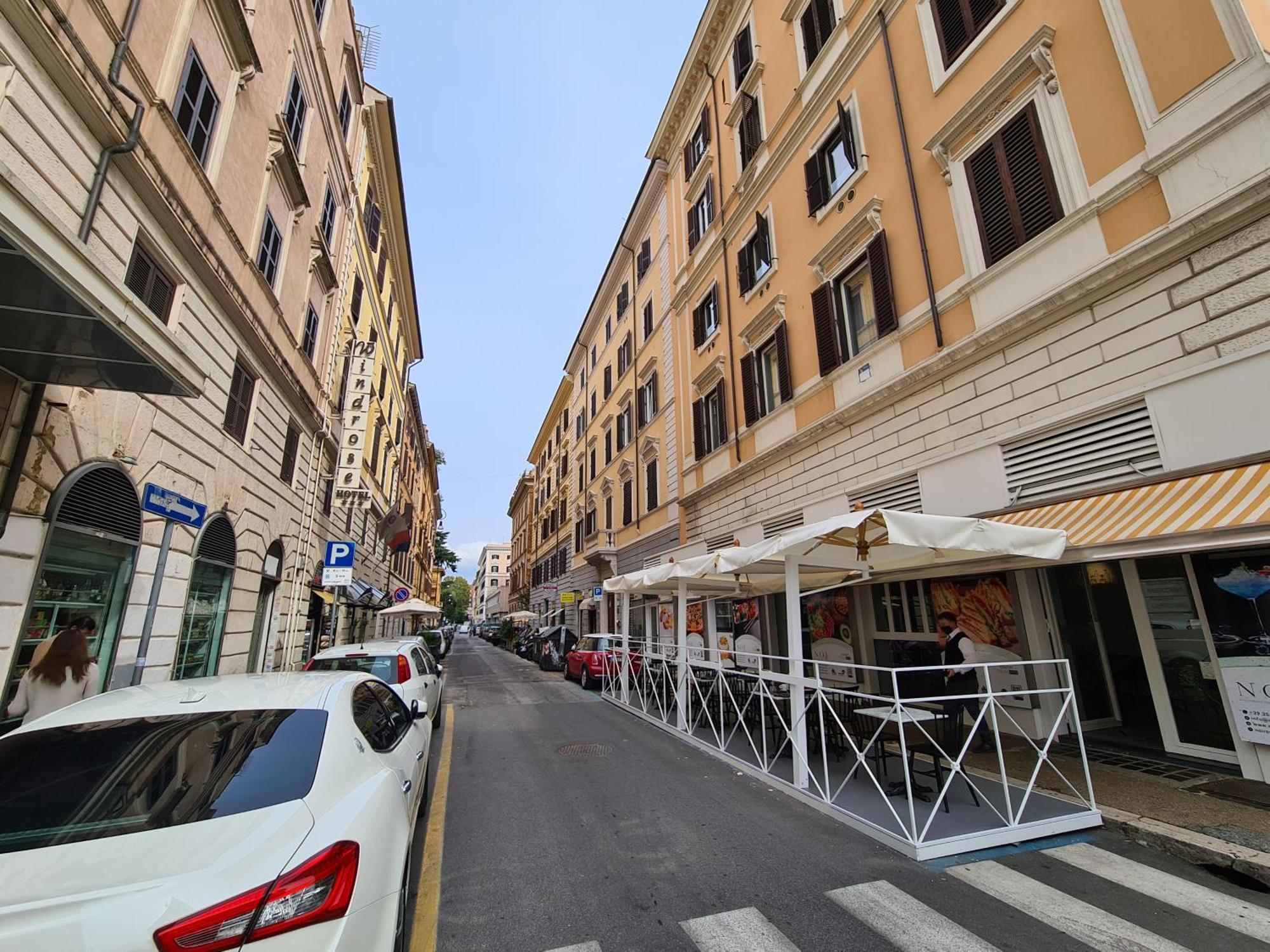 Bnb Rooms And Comfort, Rome